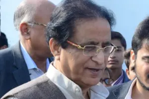 बरेली पहुंचे आजम खा‍ं, बीजेपी पर साधा निशाना, कहा- प्रदेश में जो हालात हैं उससे अच्छी तानाशाही होती है