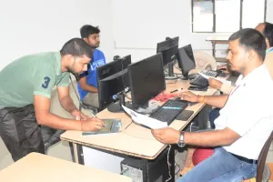 बरेली: ड्राइविंग लाइसेंस बनवाना है तो पहले लैपटॉप या कंप्यूटर खरीदें