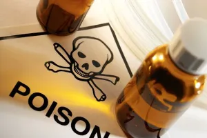 बरेली: पत्नी के अलग रहने पर युवक ने खाया जहरीला पदार्थ, हालत बिगड़ने पर जिला अस्पताल में भर्ती