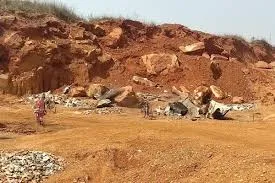 हल्द्वानी: तराई केंद्रीय वन डिवीजन की भाखड़ा रेंज में चाल-खाल की आड़ में मिट्टी गायब