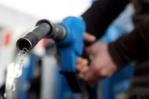 निजी कंपनियों को पेट्रोल पर 20-25, डीजल पर 14-18 रुपये लीटर का नुकसान, सरकार को लिखा पत्र