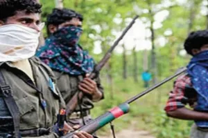 मणिपुर में सीएम बीरेन के सामने 14 उग्रवादियों ने किया आत्मसमर्पण