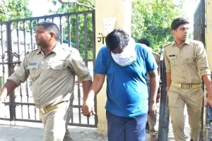  मुरादाबाद: दुष्कर्म के आरोपी ने अदालत में किया समर्पण