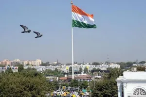 दिल्ली सीएम केजरीवाल का ऐलान, 15 अगस्त तक सरकार लगाएगी 500 तिरंगे, देखभाल के लिए स्वयंसेवक आधारित समितियों का गठन