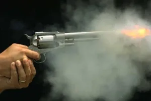 लखनऊ: मामूली विवाद में शख्स ने अधिवक्ता पर चलाई गोली, पुलिस जांच में जुटी