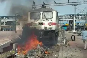 अग्निपथ योजना को लेकर हुए बवाल के बाद यूपी में अब तक कुल 387 गिरफ्तार