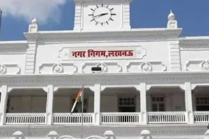 लखनऊ: जिनके जिम्मे नालों की सफाई कराने का काम, अब वहीं करेंगे जांच