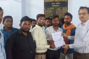 बहराइच: हिंदूवादी संगठनों ने कश्मीरी हिंदुओं की हत्या पर जताया विरोध, राष्ट्रपति को भेजा ज्ञापन