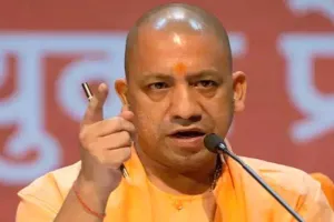 शरारतपूर्ण बयान जारी करने वालों के साथ पुलिस अपनाए ‘जीरो टॉलरेंस’ नीति: मुख्यमंत्री योगी