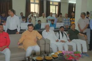 प्रभारी मंत्री स्वतंत्र देव सिंह ने किया गोरखपुर का भ्रमण व निरीक्षण