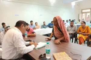 रामनगर: ड्यूटी में लापरवाही ग्राम पंचायत विकास अधिकारी को पड़ी भारी, जिलाधिकारी धीराज गर्ब्याल ने किया निलंबित