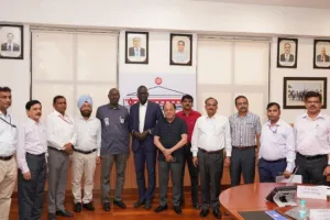 रायबरेली: सेनेगल के प्रतिनिधिमंडल ने रेल कोच का किया दौरा