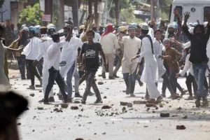 प्रयागराज हिंसा मामला: AIMIM और सपा नेताओं की संपत्ति होगी कुर्क, सभी आरोपियों के खिलाफ गैर जमानती वारंट जारी