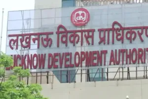 मुख्तार और दाऊद की अवैध बिल्डिंग बनाने वाले अफसरों की आई शामत, LDA से मांगी रिपोर्ट