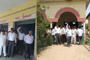 बहराइच: एसडीएम के तबादले पर अड़े अधिवक्ता, उपजिलाधिकारी पर घूस का आरोप लगा रहे तहसील के वकील