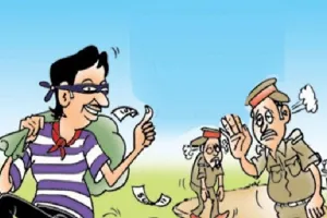 लखनऊ: रिटायर्ड इंस्पेक्टर के घर में लाखों की चोरी, मुकदमा दर्ज