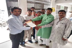 गोरखपुर : शिक्षकों की सुरक्षा को लेकर राष्ट्रीय शैक्षिक महासंघ ने दिया ज्ञापन, कही यह बात