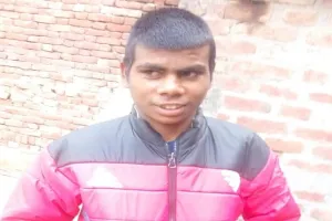 मुरादाबाद : तालाब में उतराता मिला दो दिन से लापता युवक का शव, परिजनों में हड़कंप