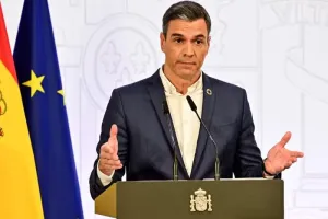 एनर्जी बचानी है तो न पहनें टाई, जानिए स्‍पेन के प्रधानमंत्री ऐसा क्यों कह रहे