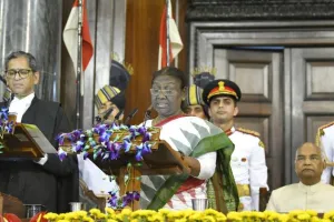 7 मिनट में जानिए … राष्ट्रपति पद की शपथ लेते ही द्रौपदी मुर्मू के नाम दर्ज हुए ये 7 नायाब रिकॉर्ड