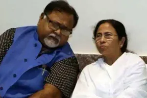जानें कौन हैं शिक्षा भर्ती घोटाले में गिरफ्तार ममता सरकार में मंत्री पार्थ चटर्जी ?