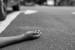 बरेली: कंप्यूटर कोचिंग जा रही छात्रा को तेज रफ्तार ट्रक ने मारी टक्कर, मौके पर मौत