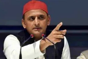 लखनऊ : मंत्री दिनेश खटीक के इस्तीफे की पेशकश पर विपक्ष हुआ हमलावर, अखिलेश ने कही यह बड़ी बात