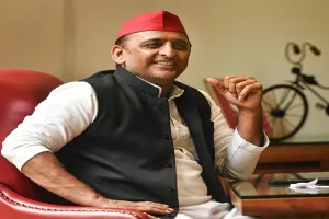 सपा अध्यक्ष अखिलेश यादव का बर्थडे आज, सपा कार्यकर्ता मना रहे हैं जश्न