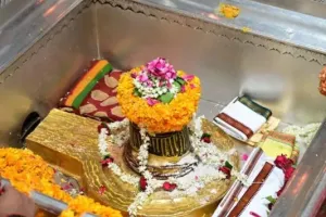 वाराणसी : सावन में बाबा विश्वनाथ धाम में टूटा भक्तों का रिकॉर्ड, 15 दिनों में 40 लाख से अधिक ने किये दर्शन