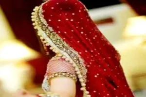 इटावा: जयमाला के लिए स्टेज पर पहुंची दुल्हन के उड़े होश, बोली- हुआ धोखा…