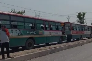 मथुरा: ट्रैफिक प्लान पूरी तरह से हुआ ध्वस्त, घंटो जाम में फंसे रहे परिक्रमार्थी