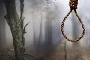 तीन सगी बहनों ने पेड़ से फांसी लगाकर की आत्महत्या, मचा कोहराम