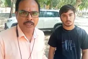 बरेली: छात्र लेकर आया फरियाद, डीआईओएस से मिली दुत्कार