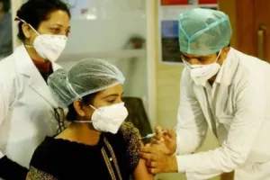 Covid-19 Vaccination: कोविड टीकाकरण अभियान जारी, 199.71 करोड़ टीके लगे