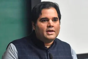 राहत देने के बजाय आहत कर रही है सरकार: वरूण गांधी