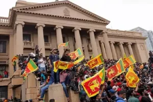 Sri Lanka Crisis : श्रीलंका में नए राष्ट्रपति के लिए 20 जुलाई को होगा चुनाव, 13 को इस्तीफा देंगे गोटबाया