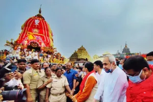 जगन्नाथ रथ यात्रा: गुंडिचा मंदिर पहुंचे भगवान जगन्नाथ, CM पटनायक ने भी खींचा रथ, दर्शन पाकर लाखों भक्त हुए निहाल