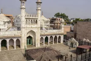 वाराणसी : ज्ञानवापी मामले में मुस्लिम पक्ष ने अपनी बहस की पूरी, जानिये कब होगी अगली सुनवाई