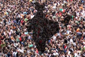 जानिए कौन से मामले में साल 2023 में चीन को पछाड़ सकता है भारत