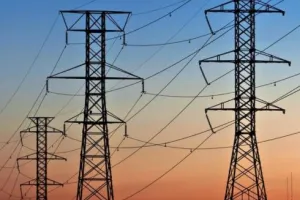 अयोध्या : बारिश से चरमराई विद्युत व्यवस्था, 24 घंटे से ठप है बिजली सप्लाई