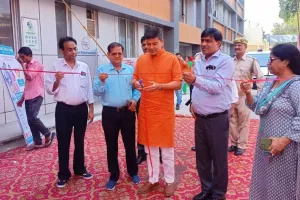 बरेली: मेयर डॉ. उमेश गौतम ने किया शिविर का आरंभ, स्वास्थ्य विभाग के लोगों ने बताए जनसंख्या नियंत्रण के फायदे