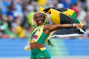 100 मीटर दौड़ में पहली बार क्लीन-स्वीप, 10.67 सेकंड में रेस पूरी करके चैंपियन बनीं शैली‑एन फ्रेजर-प्राइस