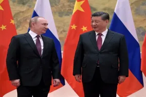 G-7 और नाटो शिखर सम्मेलन ने रूस और चीन और पश्चिम के बीच खाई और बढ़ाई