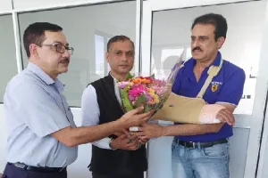 श्रीलंका में भारतीय दूतावास के अफसर पर हमला, सरकार ने कहा हालात पर रखें नजर