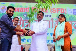 रायबरेली: अखिल भारतीय विद्यार्थी परिषद ने रोपे 11 सौ पौधे