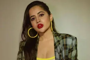 अभिनेत्री उर्फी जावेद को लेकर RIP वाली पोस्ट, एक्ट्रेस ने जताई चिंता, बोलीं- इस दुनिया में क्या हो रहा है?