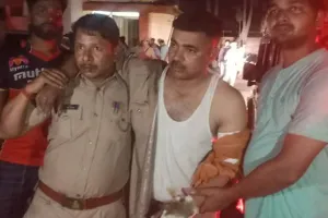 सुल्तनापुर: पुलिस मुठभेड़ में डबल मर्डर के आरोपित गिरफ्तार, प्रेम प्रसंग में हुई थी मां-बेटी की हत्या