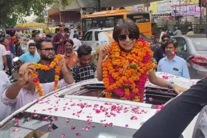 एक्टर गौरांश शर्मा ने आगरा में रोड शो कर फिल्म ‘शमशेरा’ का किया प्रमोशन, दर्शकों को बताया अपना किरदार