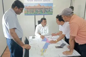 अयोध्या: डीएम ने की श्रीराम अंतरराष्ट्रीय एयरपोर्ट की कार्य  प्रगति का निरीक्षण, कहा- फेज 2 व 3 का काम जल्द होगा शुरू