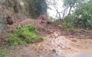 पिथौरागढ़: आदि कैलास यात्रा मार्ग चार दिनों बाद खुला